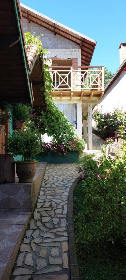 Casa Moreira´s Chalés Monte Verde  Exterior foto