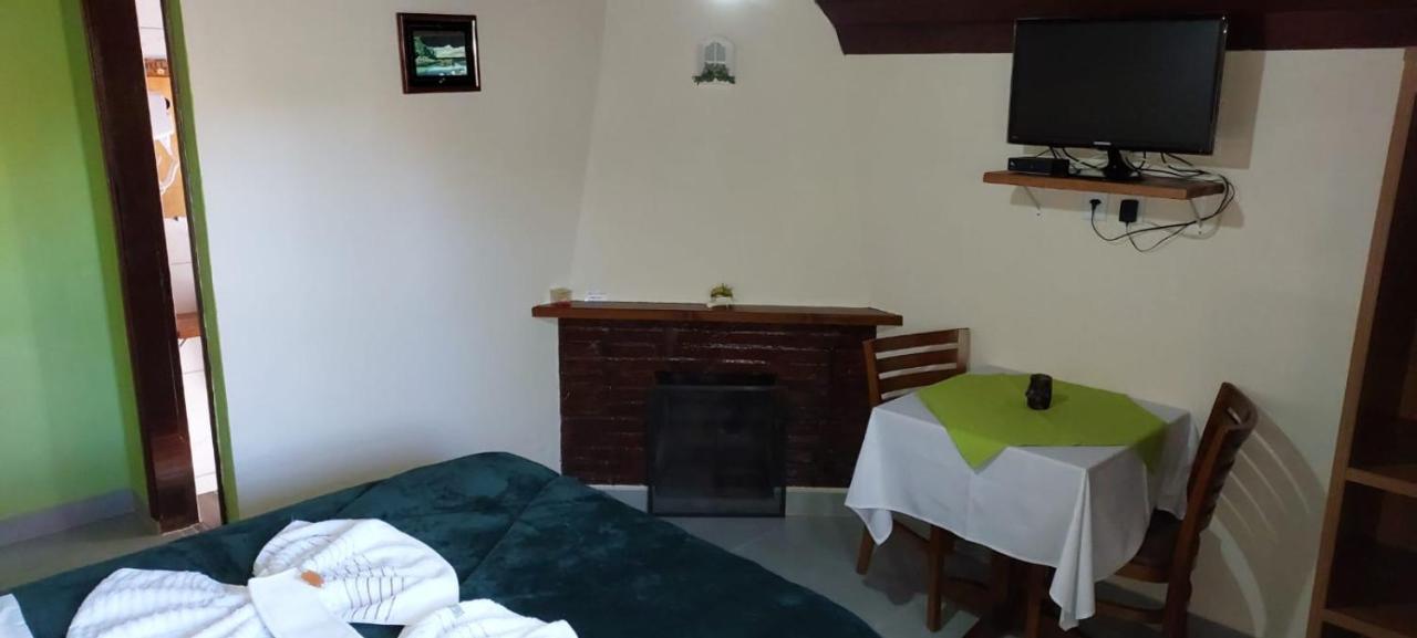 Casa Moreira´s Chalés Monte Verde  Exterior foto